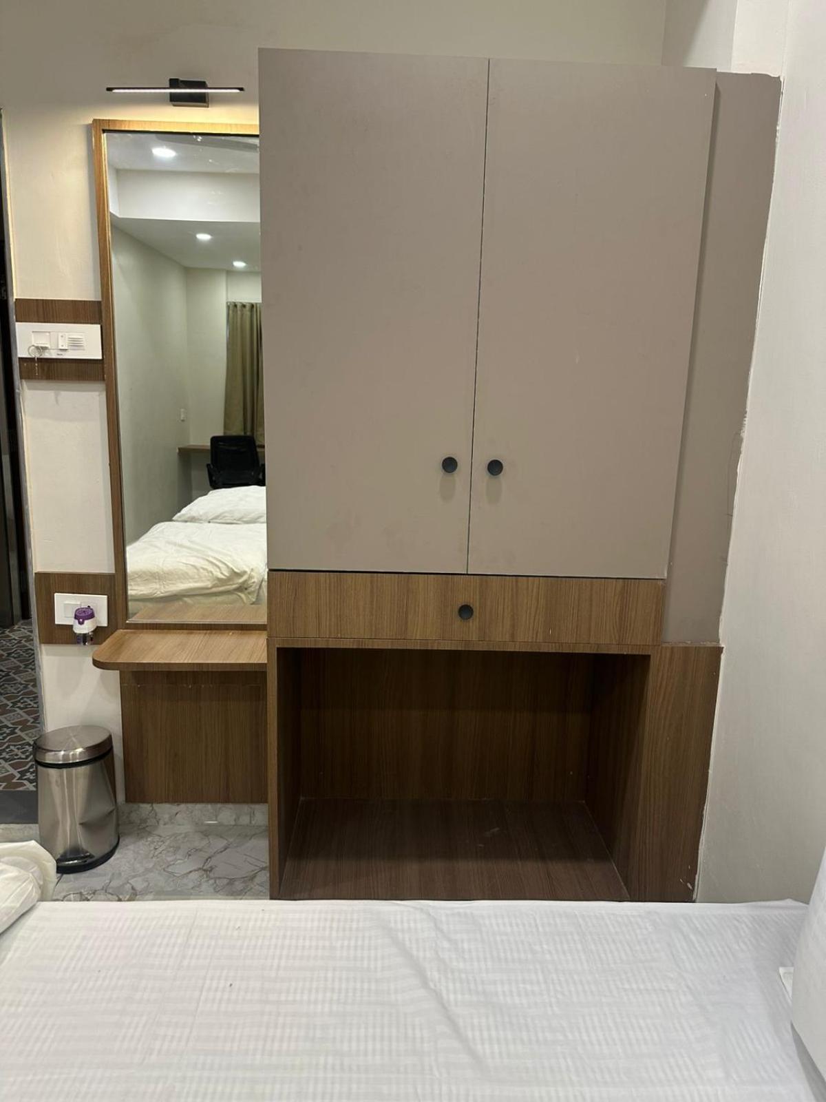 Hotel Fun N Food Bhuj Εξωτερικό φωτογραφία
